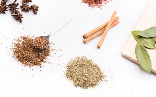 通気性のある生地を着用する