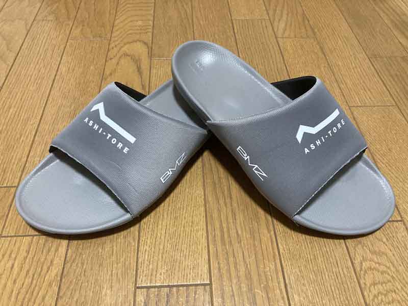 普段25-25.5cmの私がMサイズと「グレー」を選んだ理由。ワークマンアシトレサンダル